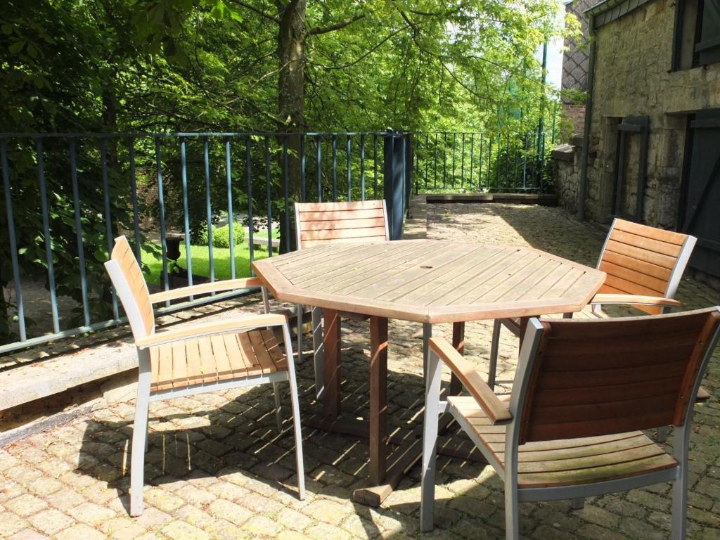 Les Confidences De Messire Sanglier, Stylished Guest Houses Beauraing Bilik gambar