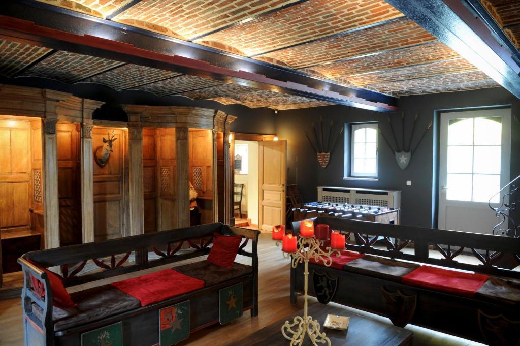 Les Confidences De Messire Sanglier, Stylished Guest Houses Beauraing Bilik gambar