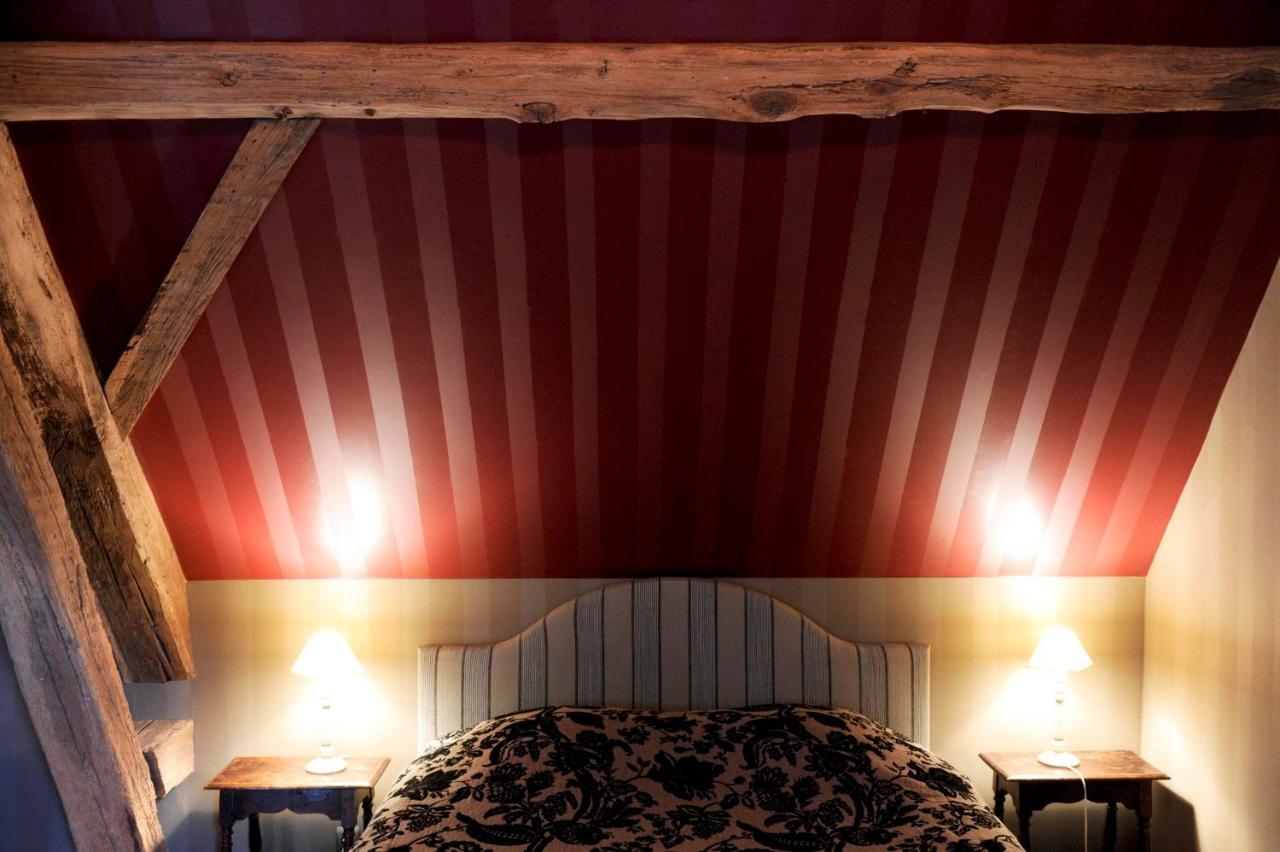 Les Confidences De Messire Sanglier, Stylished Guest Houses Beauraing Bilik gambar